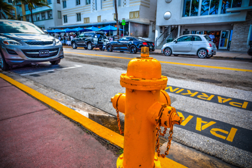 What are the types of fire hydrants