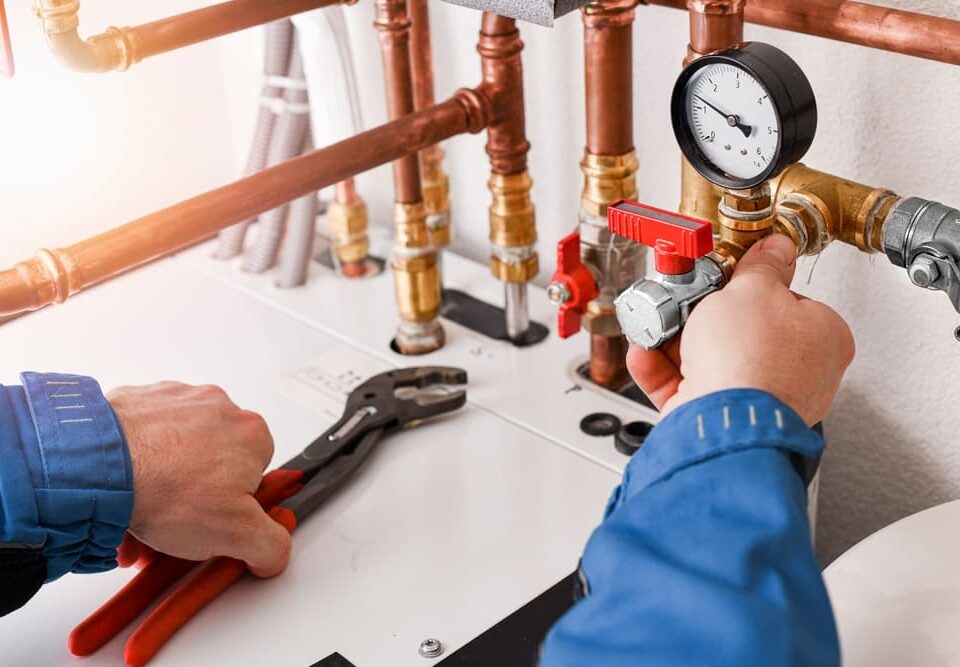 How to install Ford couplings on poly pipes without leaks