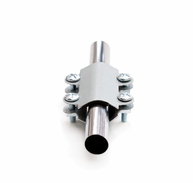 What are common problems with pipe repair clamps